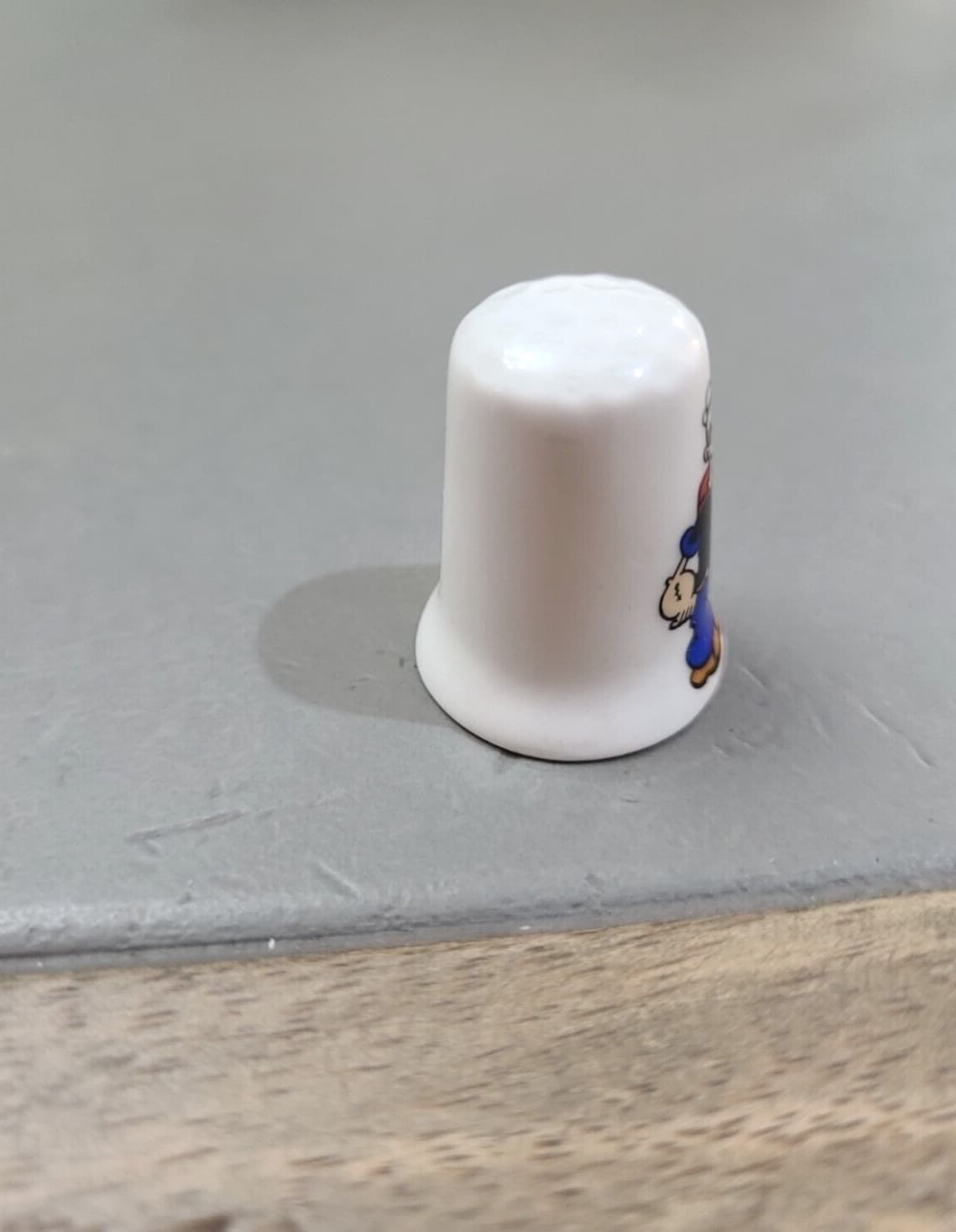 Collectable Popeye The Sailor Man Stoke-on-Trent Fine Bone China Thimble 4