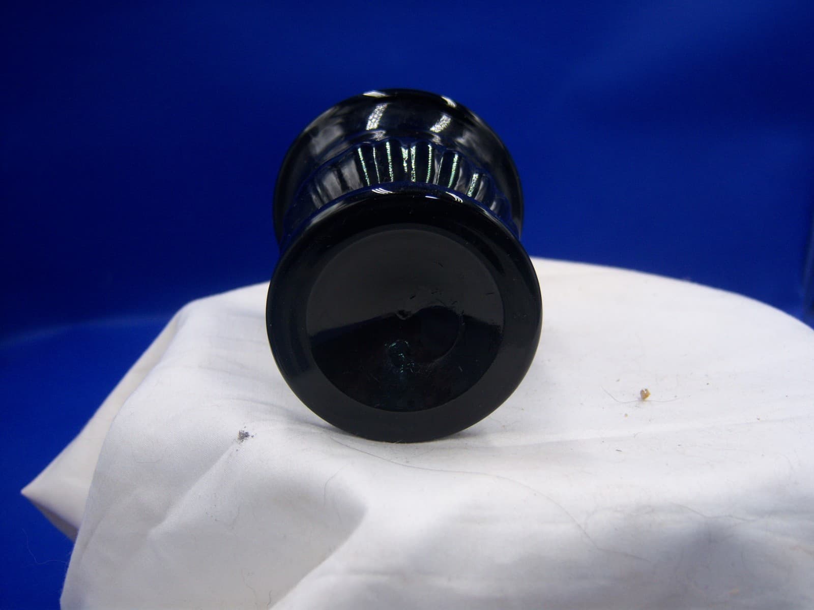 LT - 1940-50's 4 3/8" Japan Black Glass Tabletop Art Deco Cigarette Lighter 4