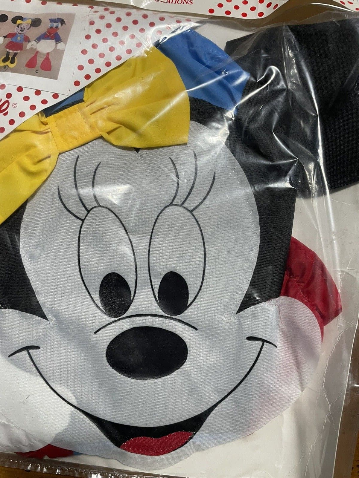 Disney Mickey & Minnie Characters Windsock Colores 100% Nylon Made in the USA 3