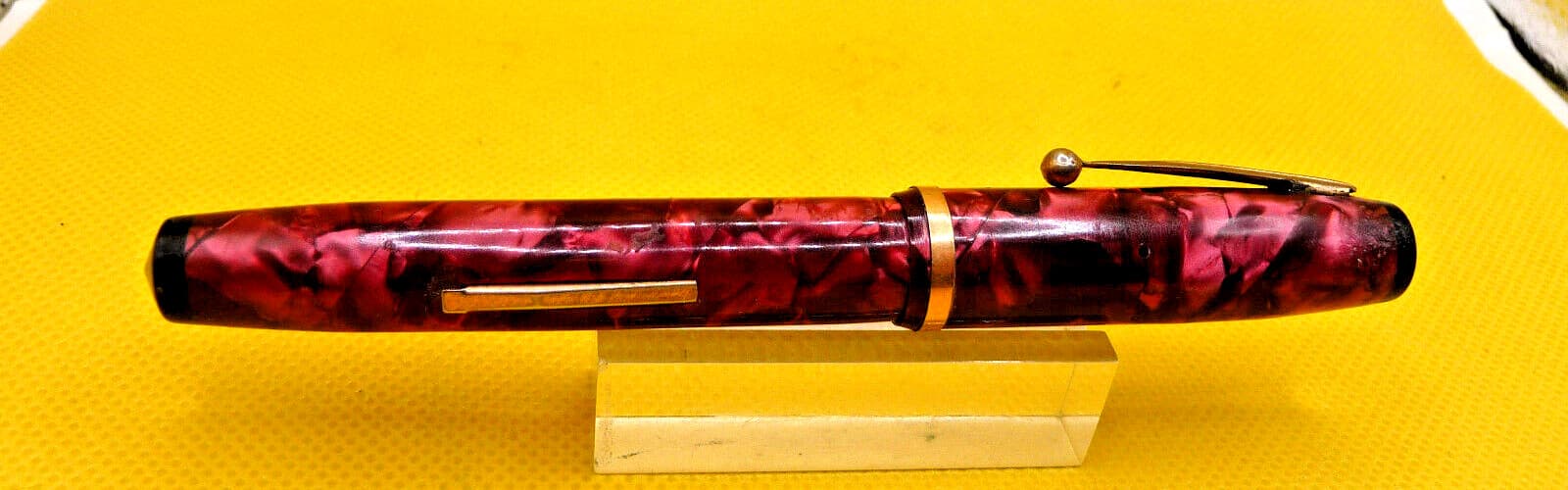 Wahl-Oxford Red Marble Lever fill Fountain Pen-flexible medium--working 4