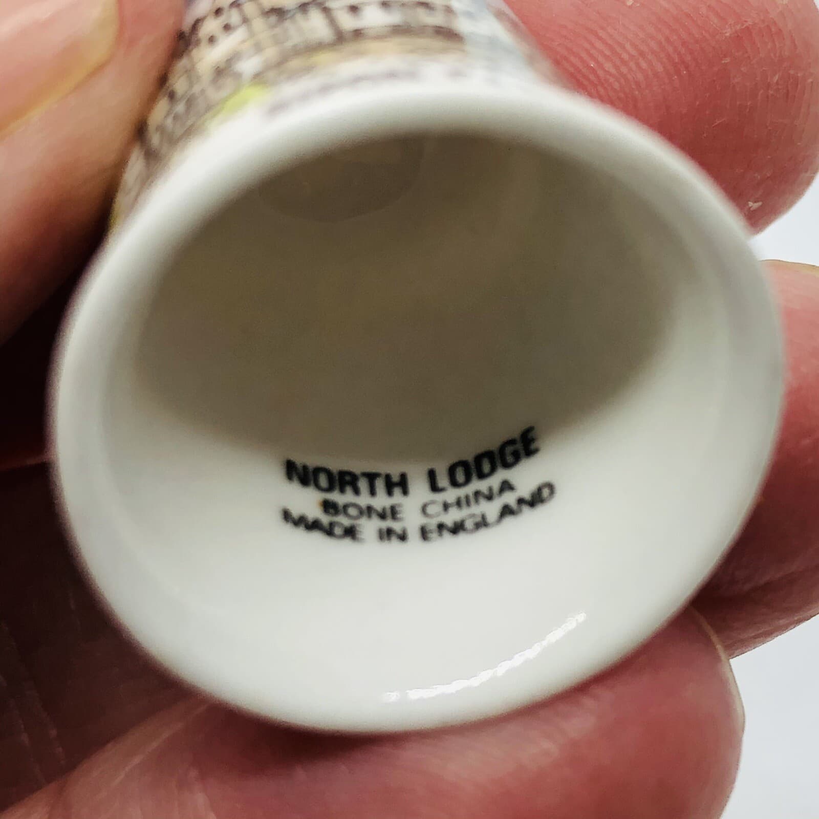 Souvenir Ripon Cathedral Fine England Bone China Thimble 3