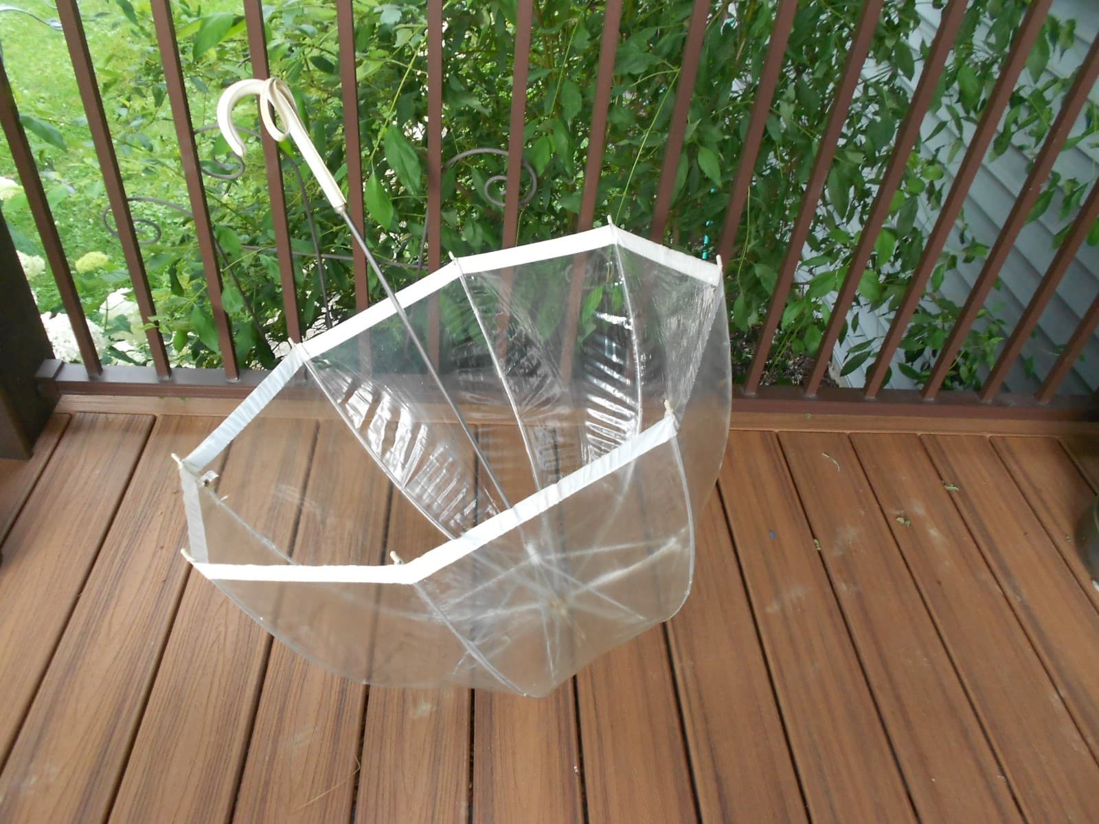 Vintage Clear and White Bubble Dome Umbrella MCM 1960's or 70's Hong Kong 3