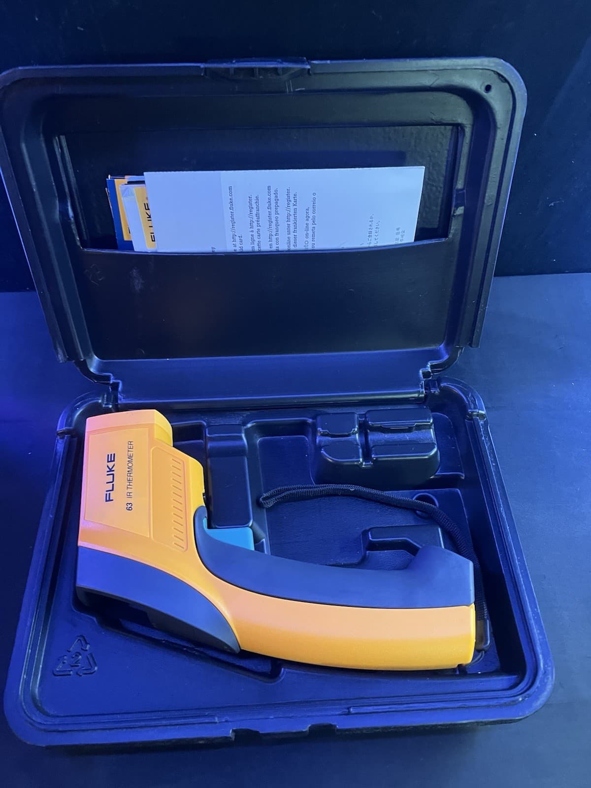 Fluke 63 IR Thermometer Mint Condition With Case And Manuals 4