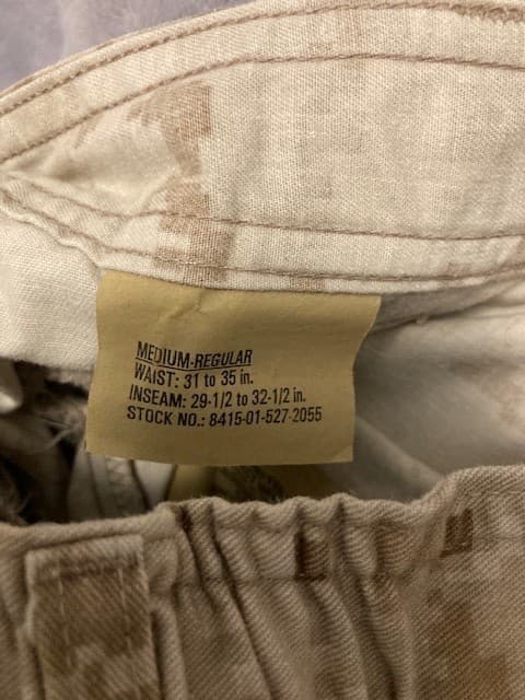 USMC UNIFORM - MCCUU - DESERT MARPAT - MEDIUM  REGULAR 6