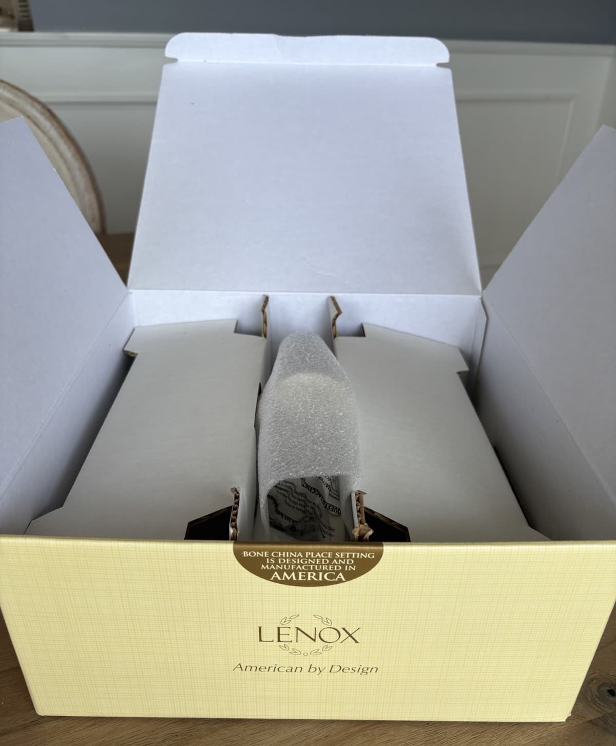 LENOX - Opal Innocence Stripe - 5 Piece Place Setting - BRAND NEW BOXED 6