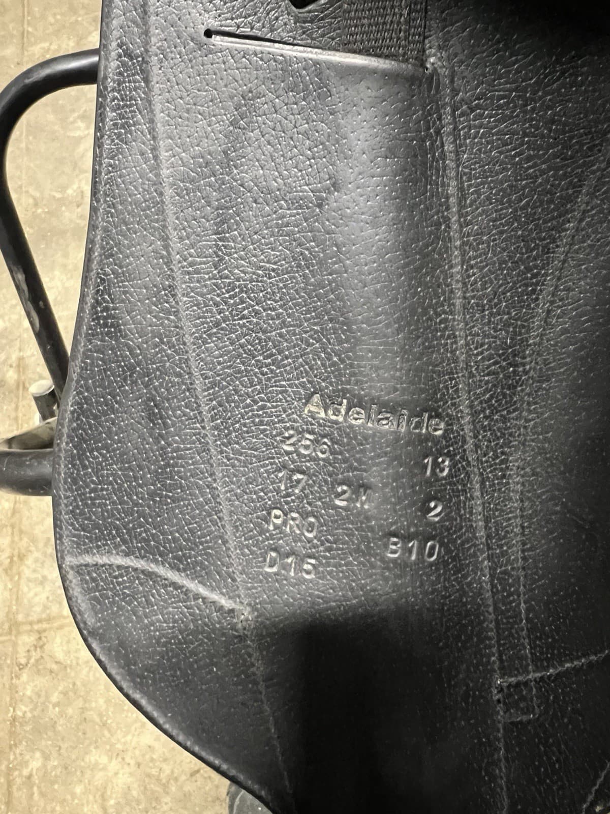Voltaire Adelaide Dressage saddle 17” In great Condition (Pro Panel) OBO 3