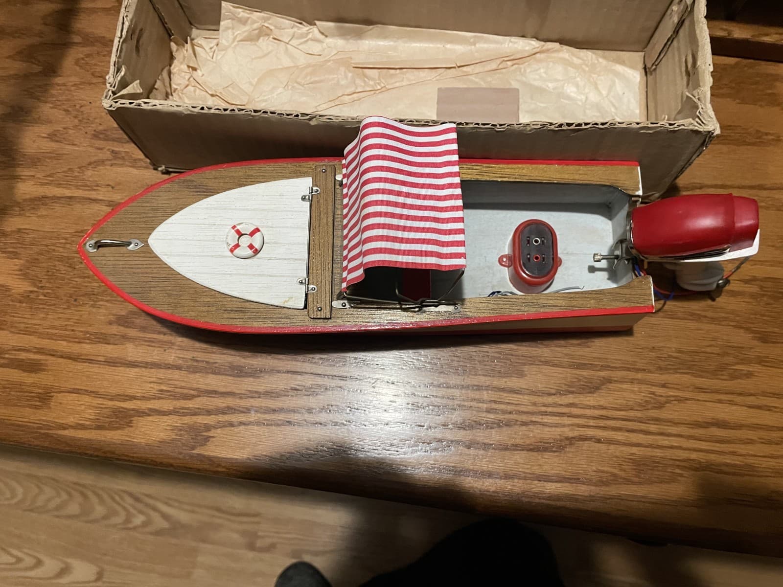 Structo boat with box 5