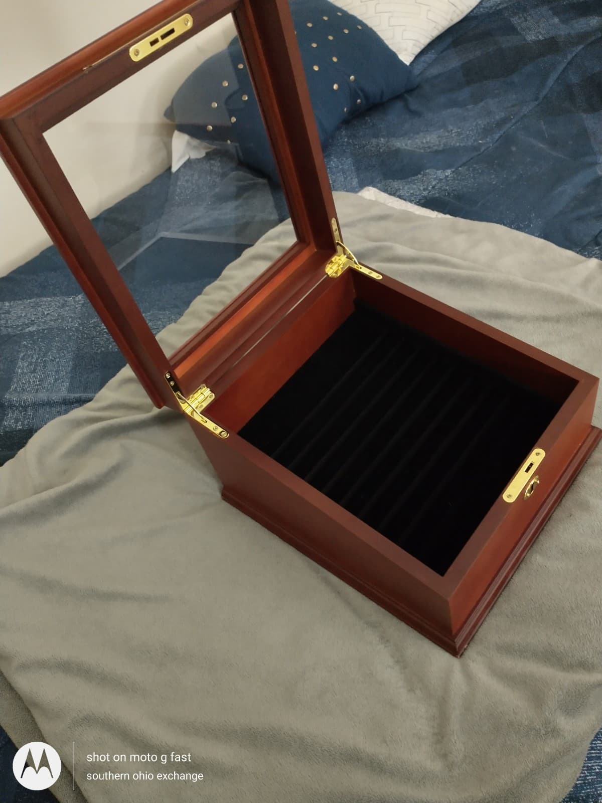 Large Coin/ Currency Display Case Wood/Glass Lid Nice** 6