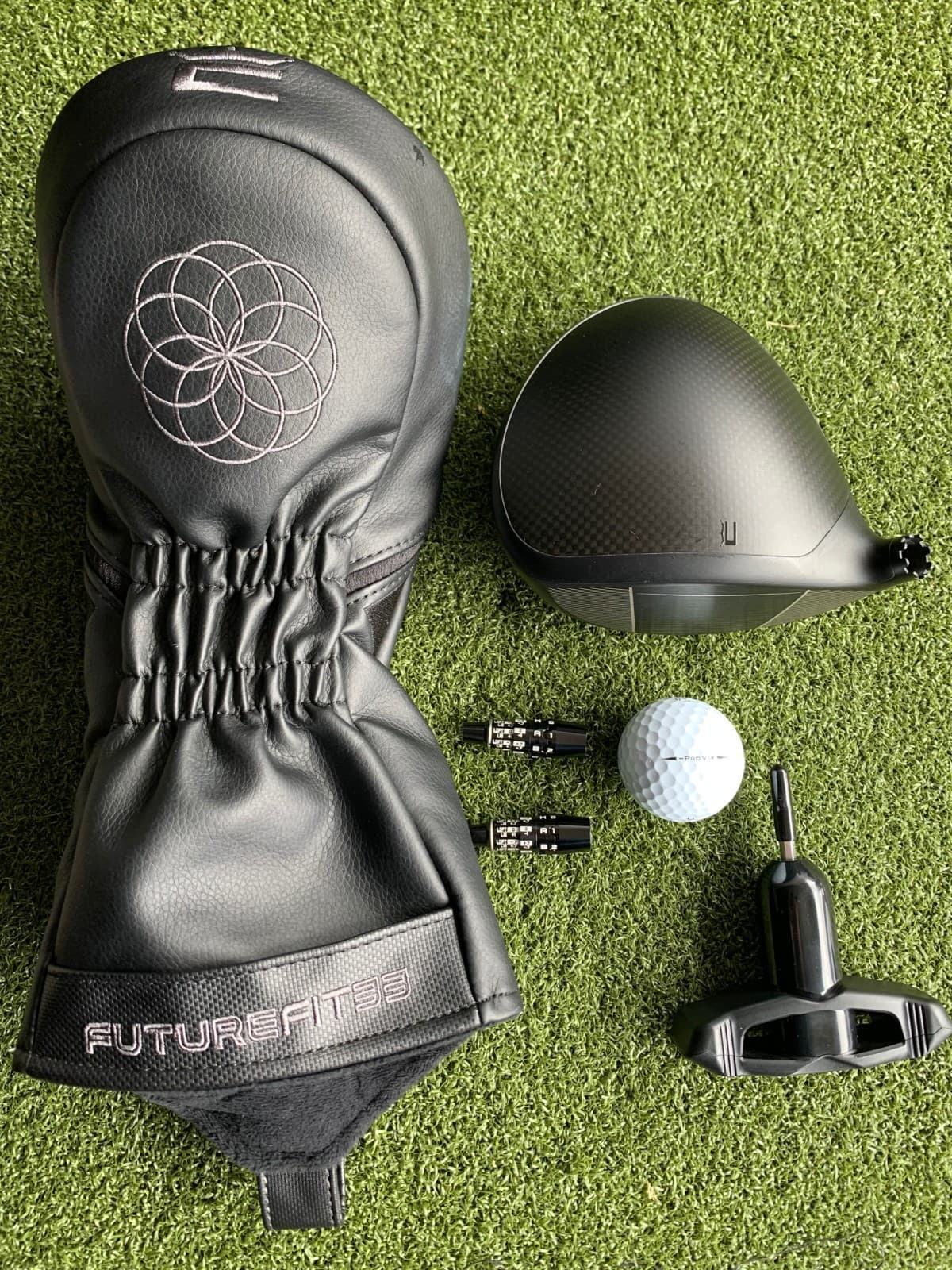 COBRA  DS-ADAPT X  9 DEGREE  HEAD ,  2 ADAPTERS,  HC & TOOL  EXCELLENT CONDITON  3