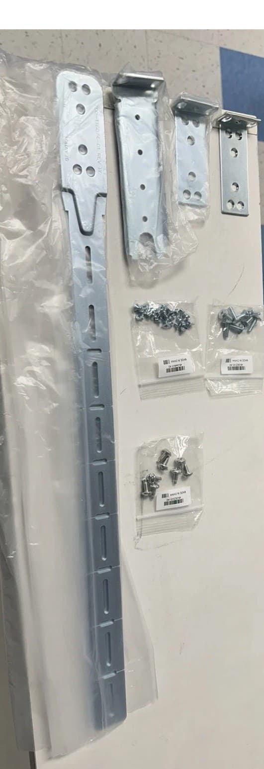 Cisco C9500-4PTH-KIT= Rack Mount Kit for Cisco 9500 Network Switch 2