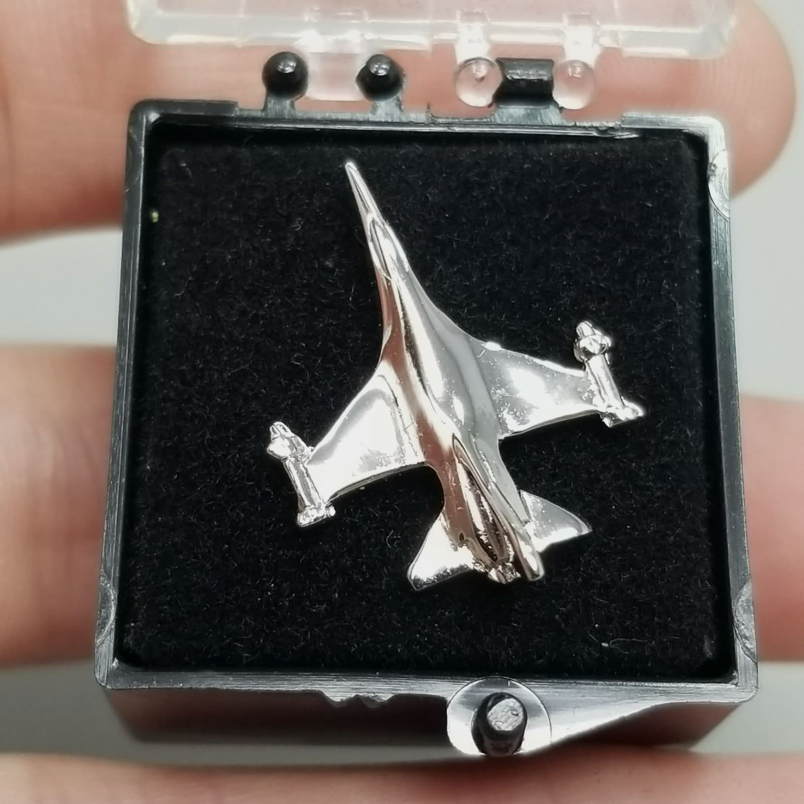 Vintage F16 General Dynamics Fighter Jet Lapel Tie Pin Brooch Silver Tone in Box