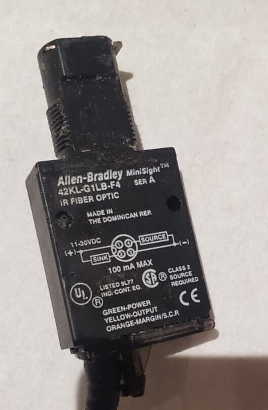 Allen-Bradley 42KL-G1LB-F4 Ser A Photoelectric Sensor 11-30VDC USED 2