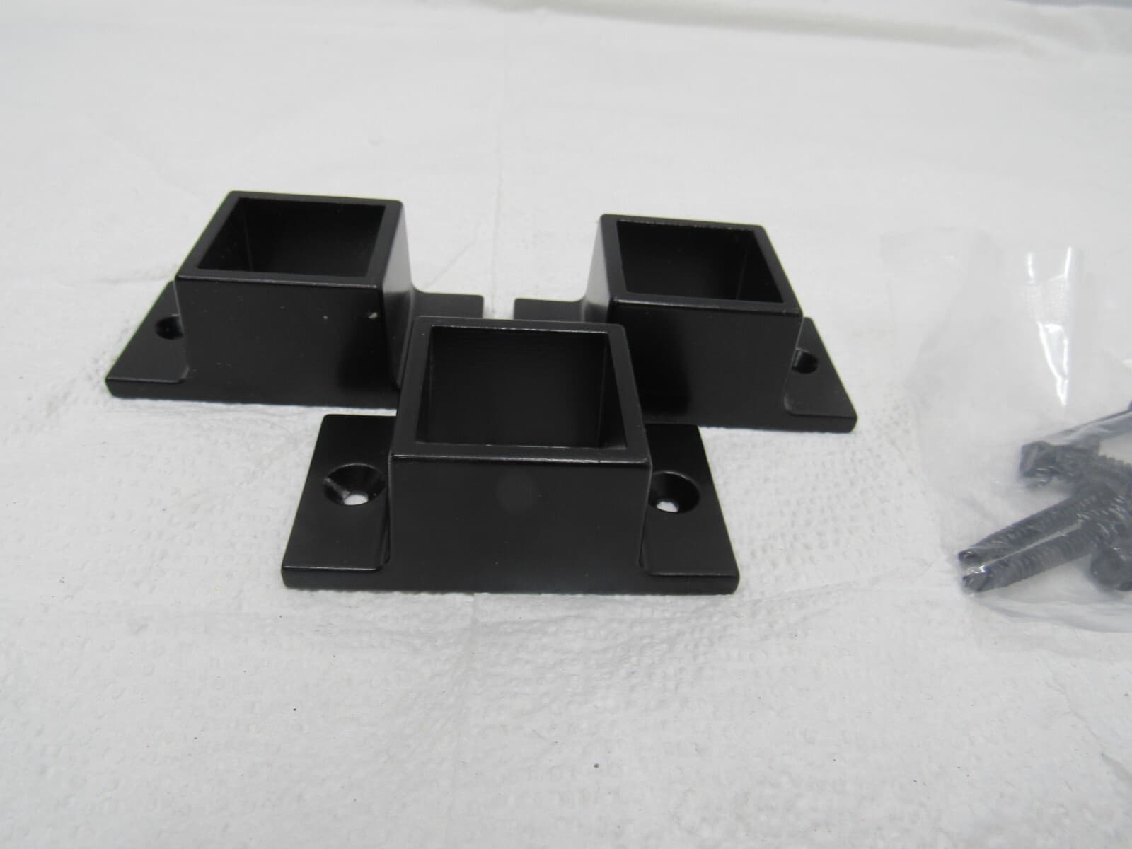 Barrette Outdoor Living 5/8" Metal Wall Mount Fence Brackets 3 Pack 73013011 2