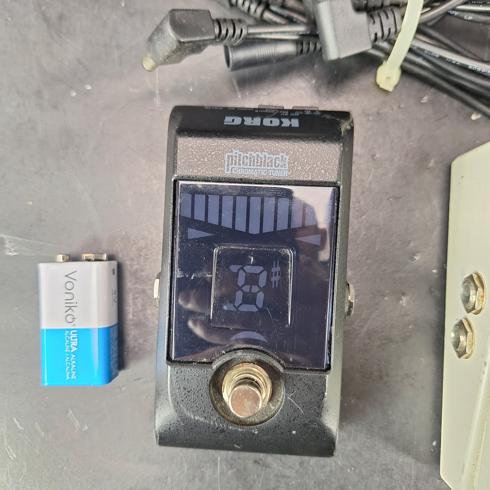 Boss NS-2 Noise Suppressor & Korg PB-01 PitchBlack Chromatic Guitar Pedals 5