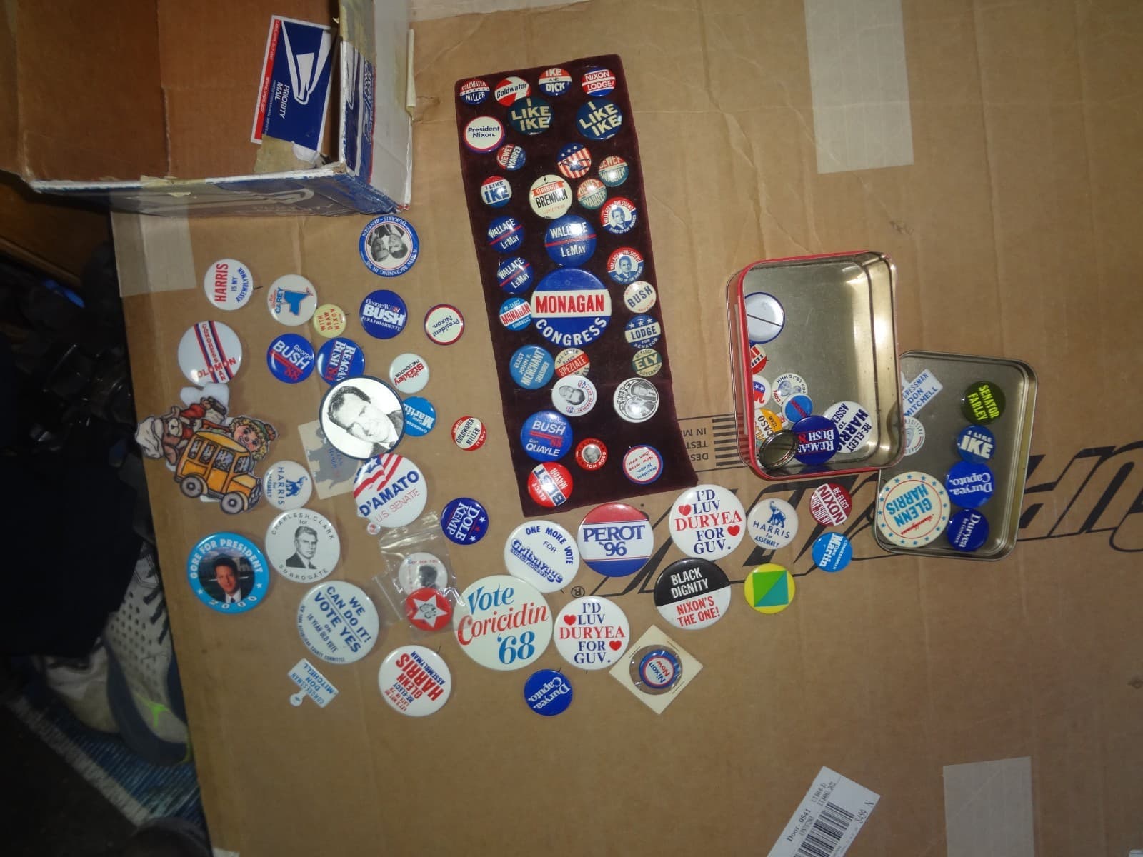 Lot of over 75 Vintage Campaign Buttons between 1952 to 2008 s#shelfH3