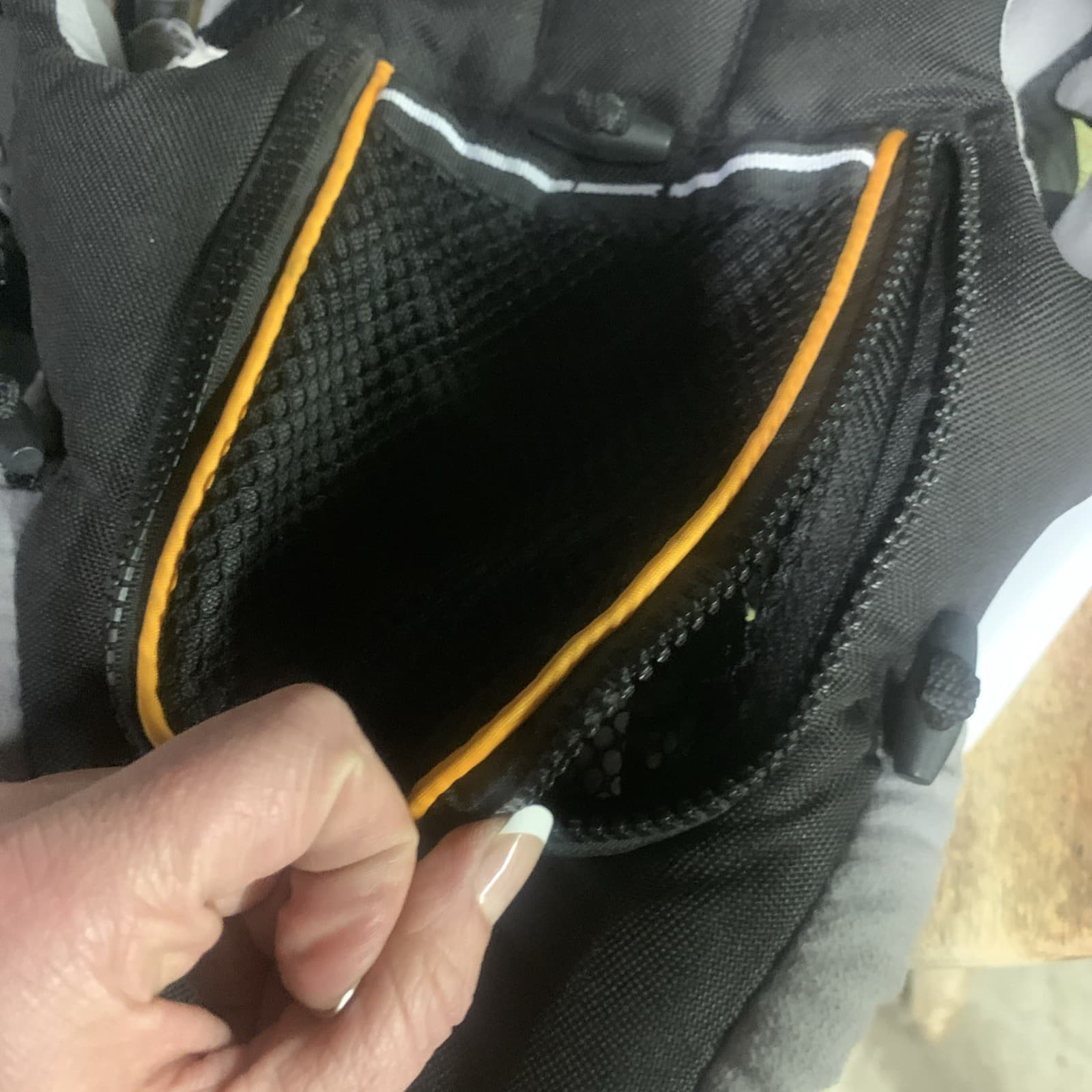 JEEP Baby Traveler Infant Carrier Kolcraft Backpack Wrangler Outdoors Hiking 2