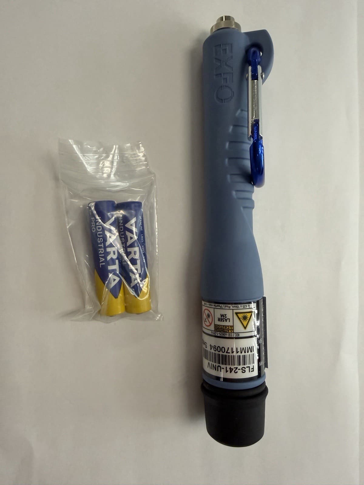 EXFO FLS-240 FLS-241-UNIV Pocket Pal Visual Fault Locator New 2