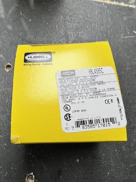 Hubbell HBL4585C, 15A 250V Flanged Receptacle