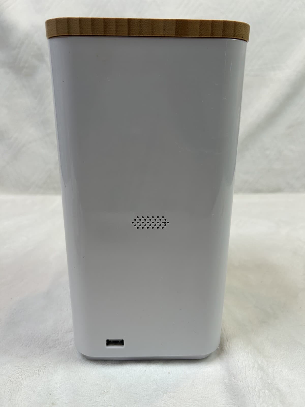 DOGNESS Wi-Fi Pet Camera with Treat Dispenser for Dogs and Cats (no cord) 4