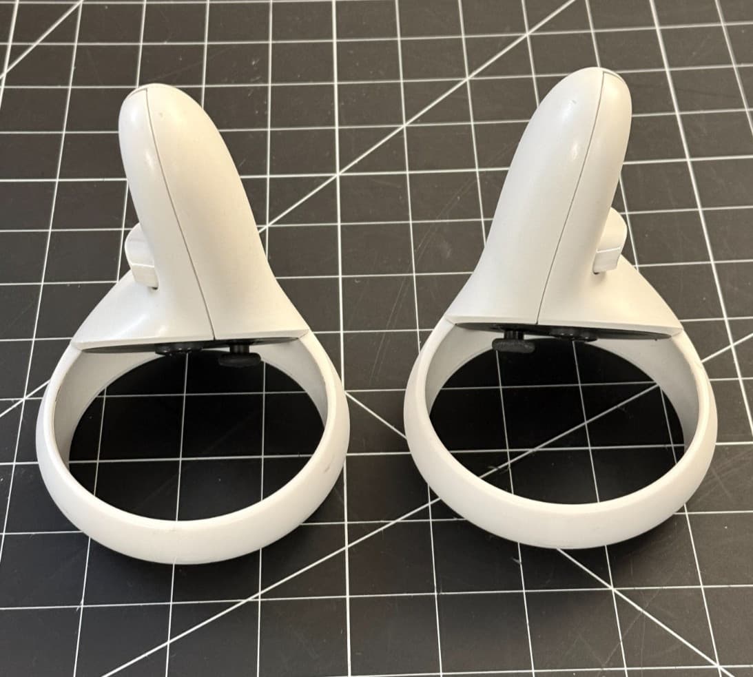 Genuine OEM Oculus Quest 2 Left + Right Controllers PAIR Working + Fully Tested 3