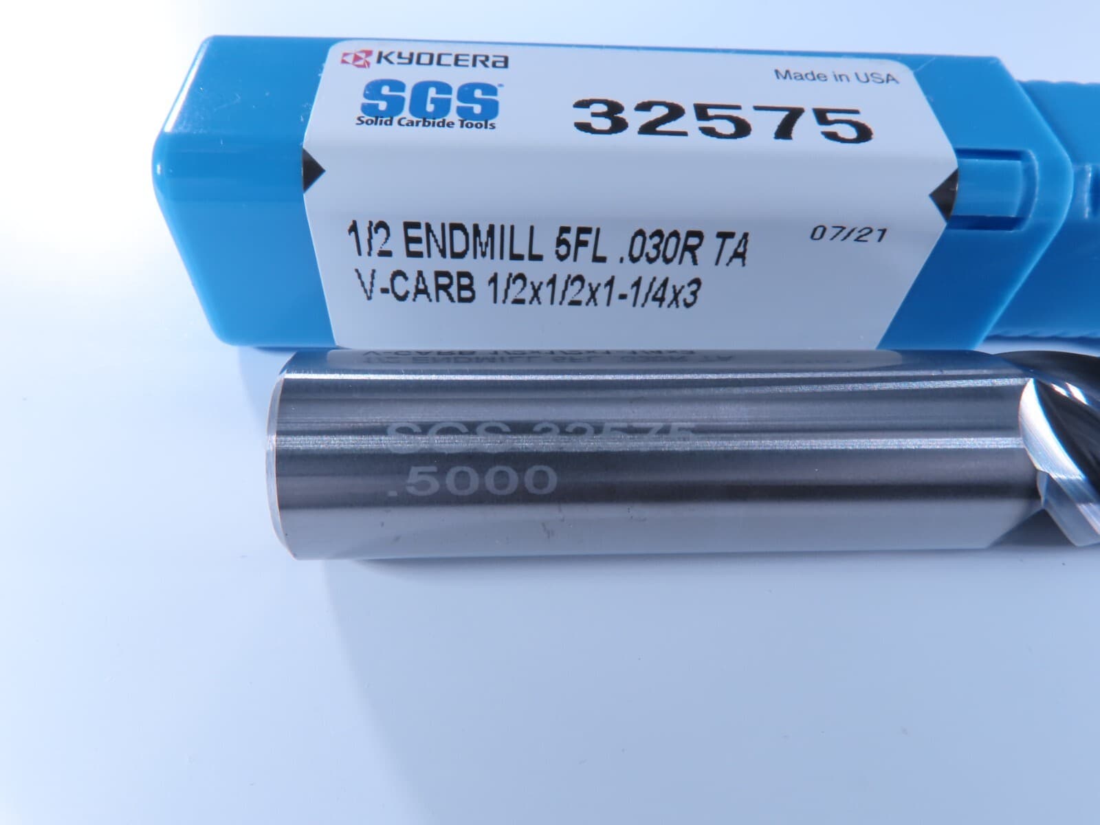 NEW KYOCERA SGS 32575 V-CARB SOLID CARBIDE 1/2" END MILL .030" RADIUS LATHE TOOL 6