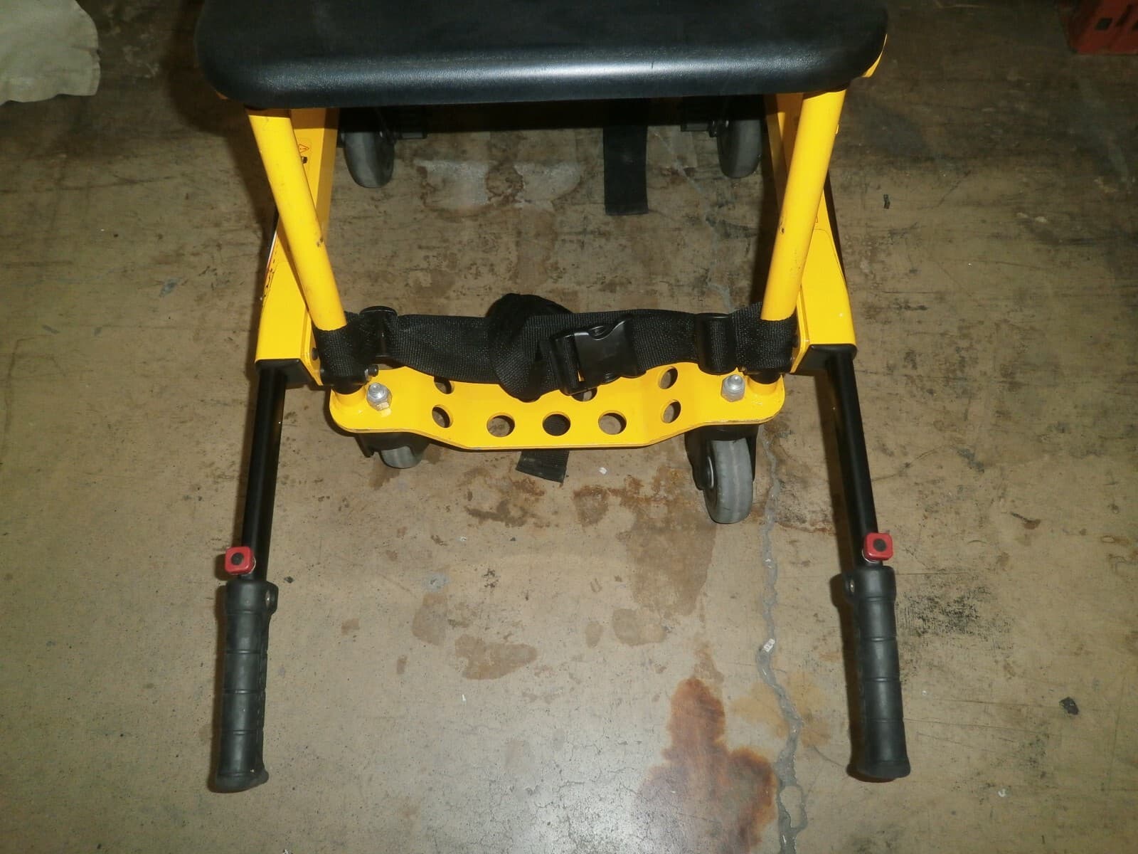 Stryker 6252 Evacuation Chair 6252 STAIR-PRO GOOD TRACK  (No Tariffs) 3