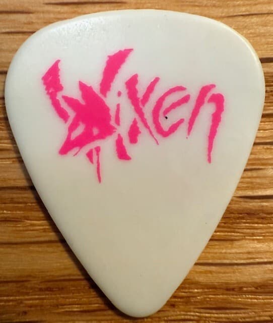 VIXEN / SHARE PEDERSON / 1989 / REV IT UP TOUR GUITAR PICK