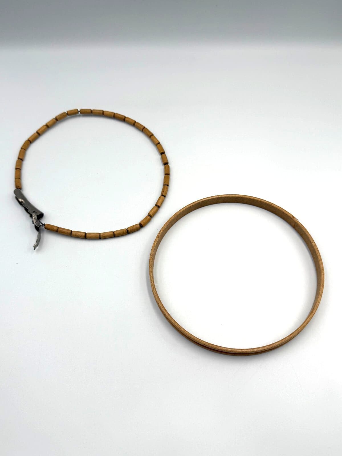 Vintage Wood Bead Latch Lock Tension 6" Embroidery Hoop, HTF 5