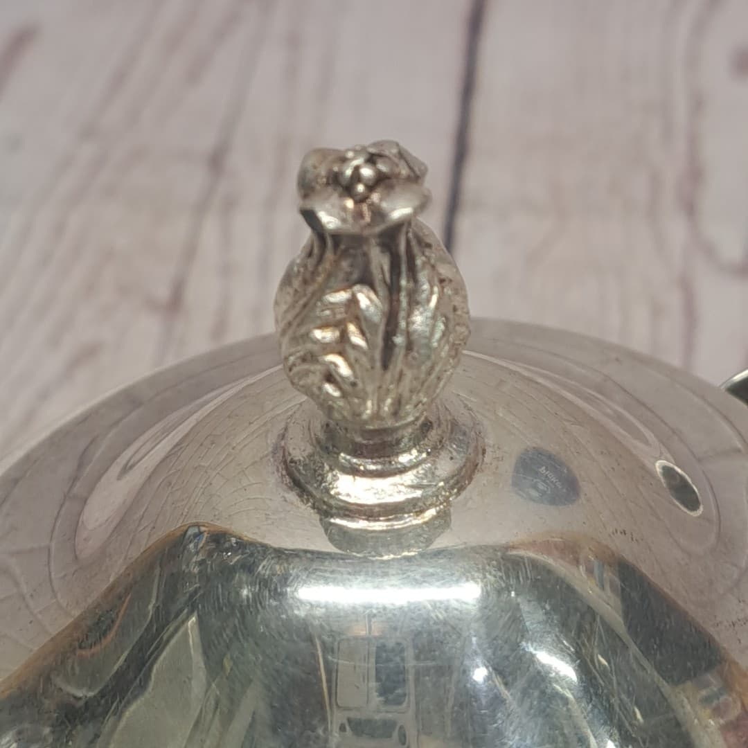 VTG Taunton Silversmiths Silver Plated Footed  Creamer With Lid, Lion Mark 4