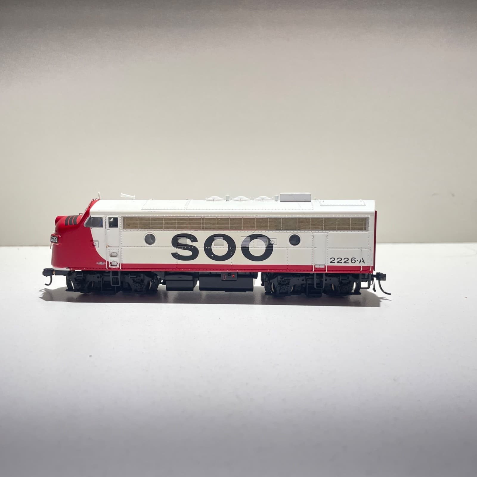 Proto 2000 HO Scale Soo Line #2226A F7A Locomotive Runs No Box 3
