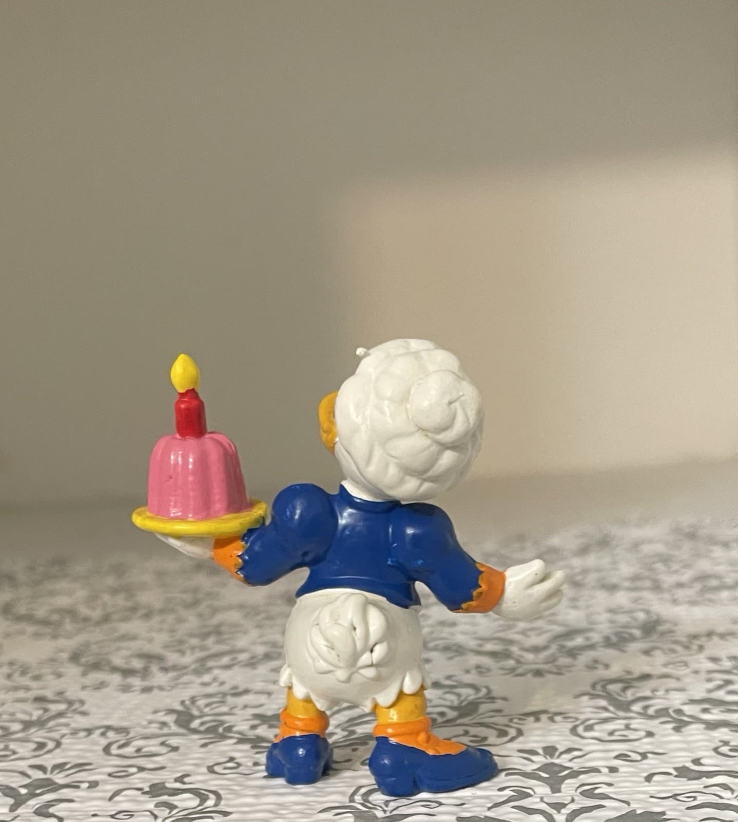 Vintage Disney Grandma Duck With Birthday Cake Donald's Tales 2.5" PVC Figure 4