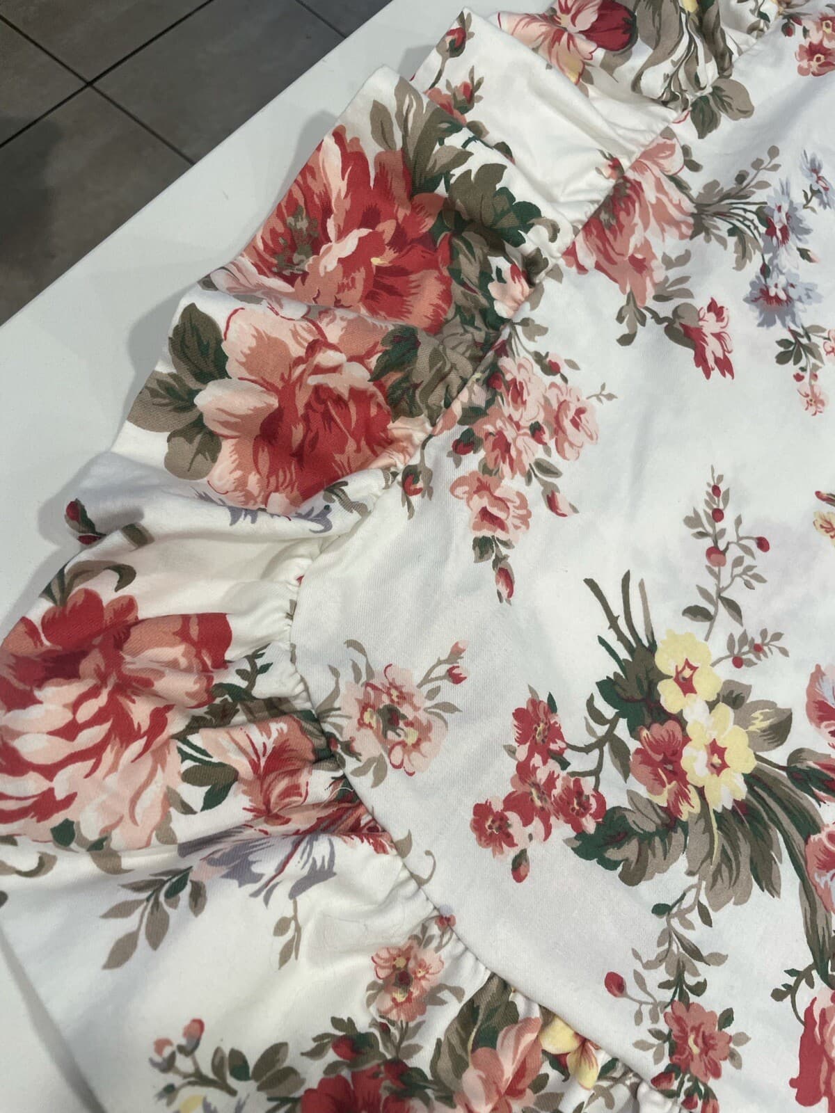 VTG Set Of 2 Ralph Lauren PETTICOAT FLORAL  White & Red Orange King Pillow Shams 6