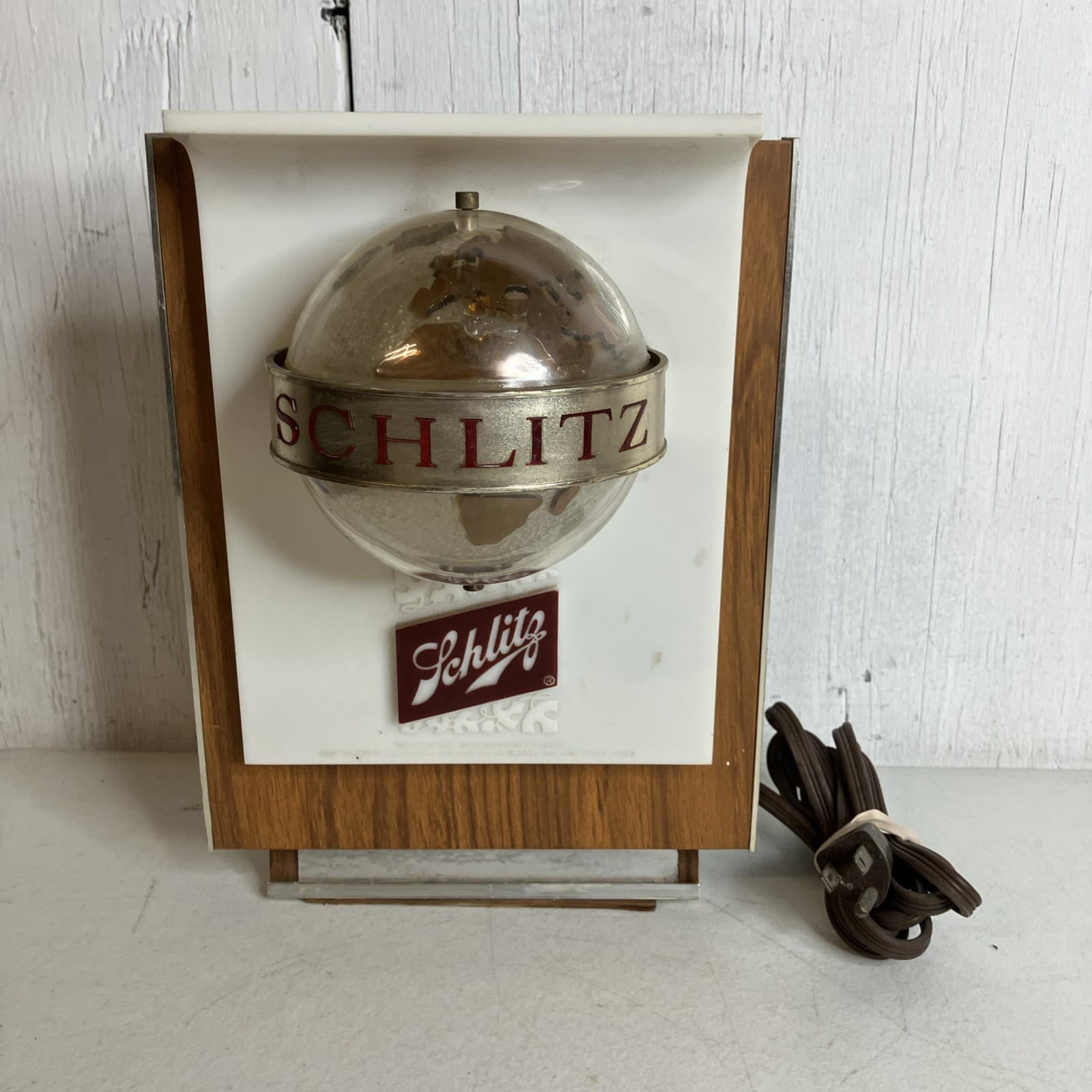 Schlitz rotating globe lighted beer sign - Lights up But Doesn’t Rotate 2