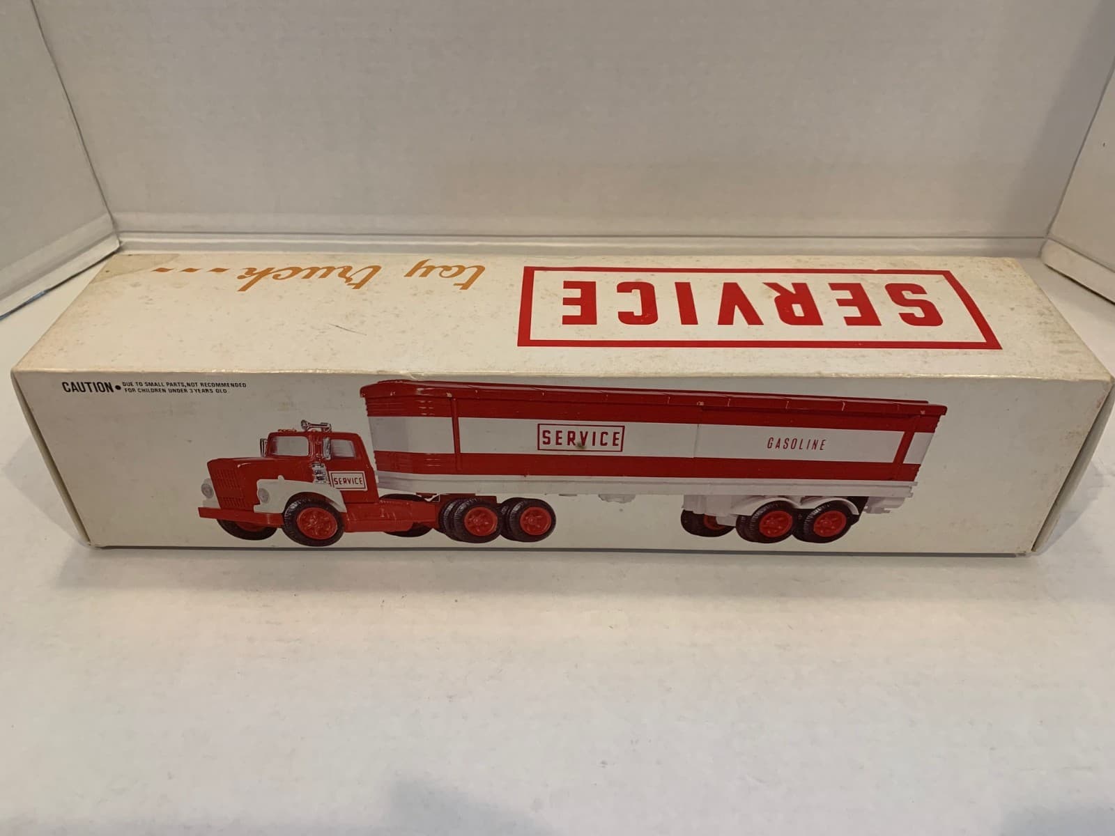 *** RARE *** SERVICE - HESS box truck with barrels 4