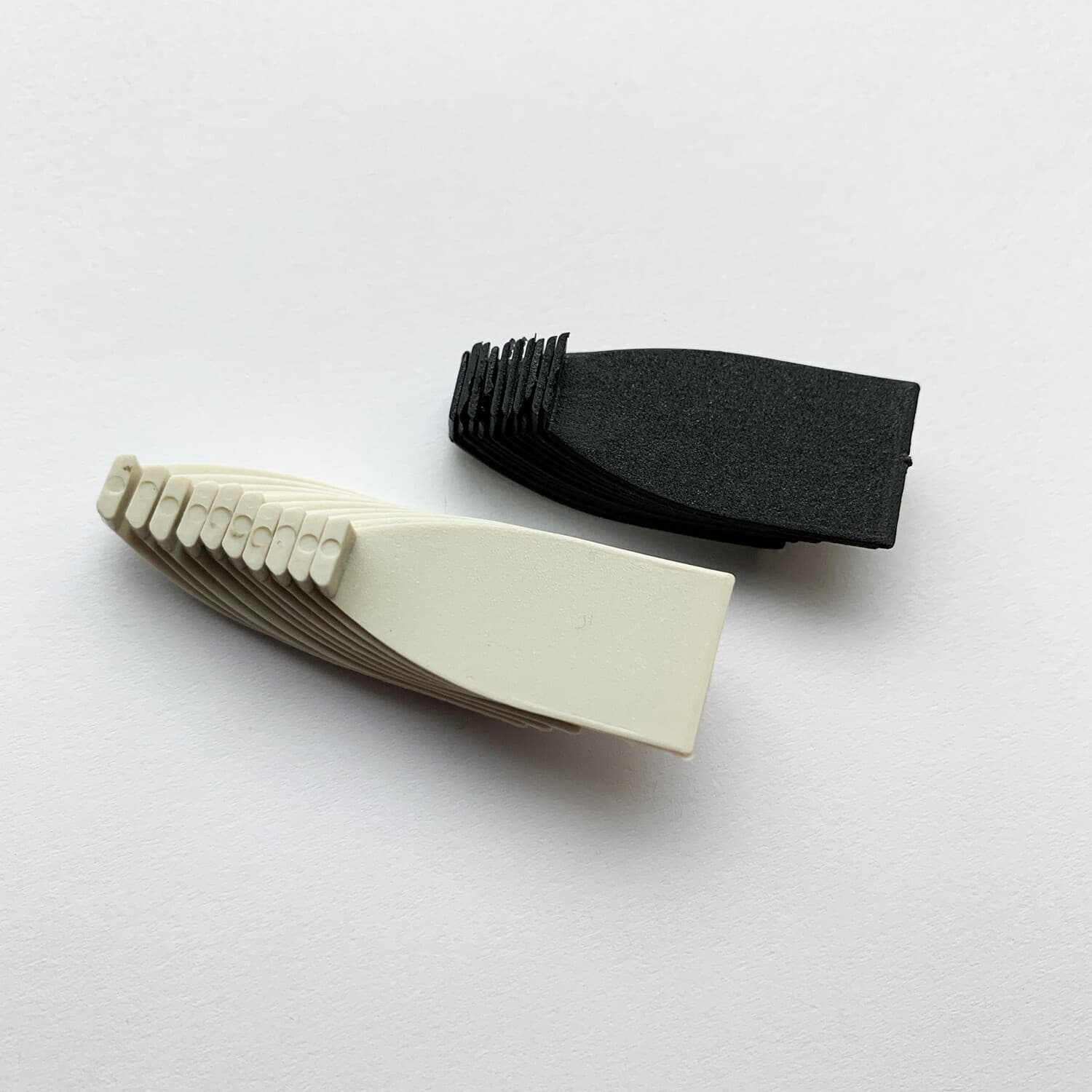 10 Violin Viola Bow Tip Material Black Plastic Tip + White Plastic Tip New 3