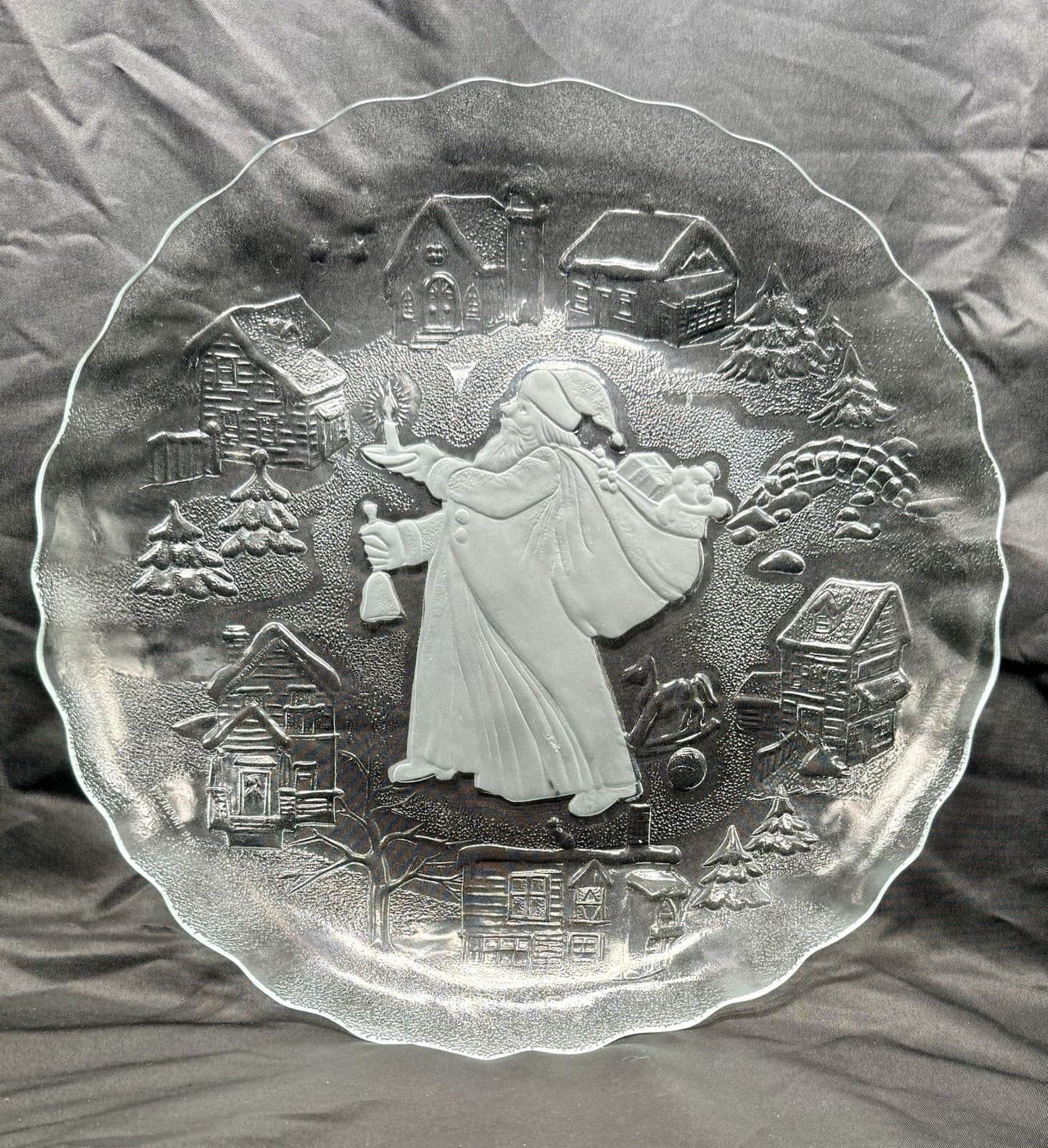 Crystal Clear Studios Santa Claus Platter Clear Glass 13" Round Holiday Plate 98 3