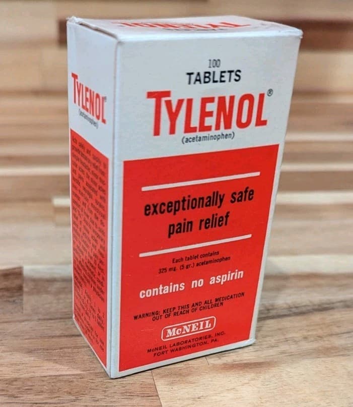 Vintage 100 Count Tylenol McNeil bottle 60s 1967 Pre Tamper proof Screw Lid 6