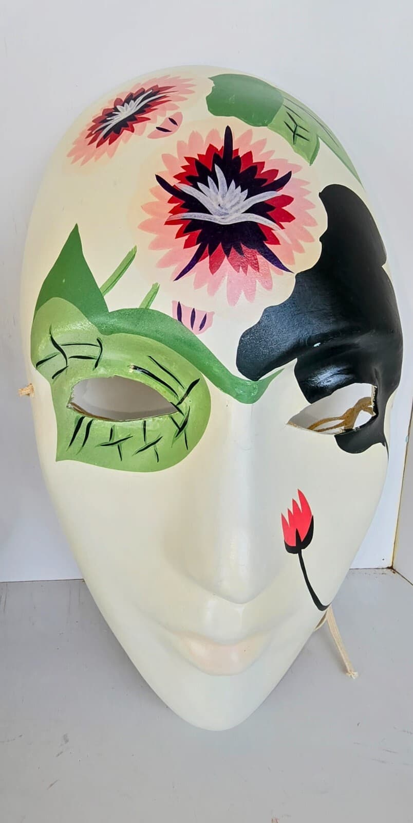 JEN8006  Vintage Ceramic Floral Masks 10"X 6" (Two Incl.) Elastic String on Back 3