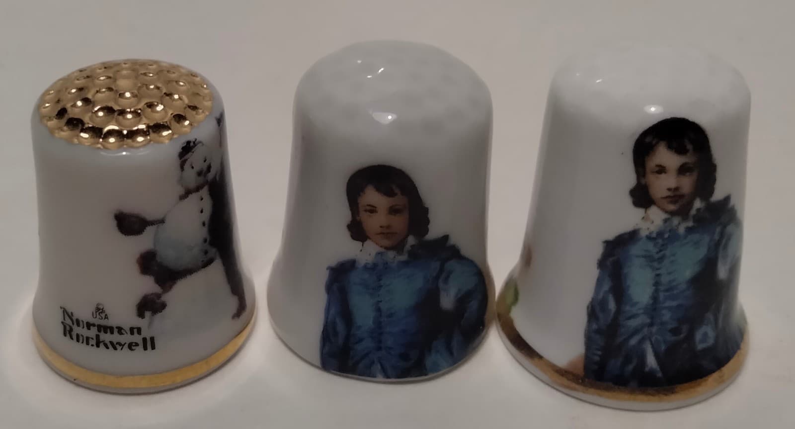 VTG Thimbles Collection Lot & Small Wooden Hanging Display Blue Onion Limoges.. 6