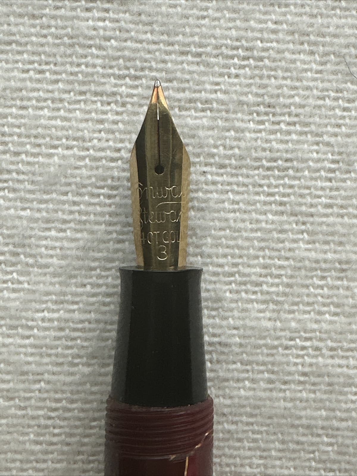 Conway Stewart 84 Fountain Pen Red Pink 2