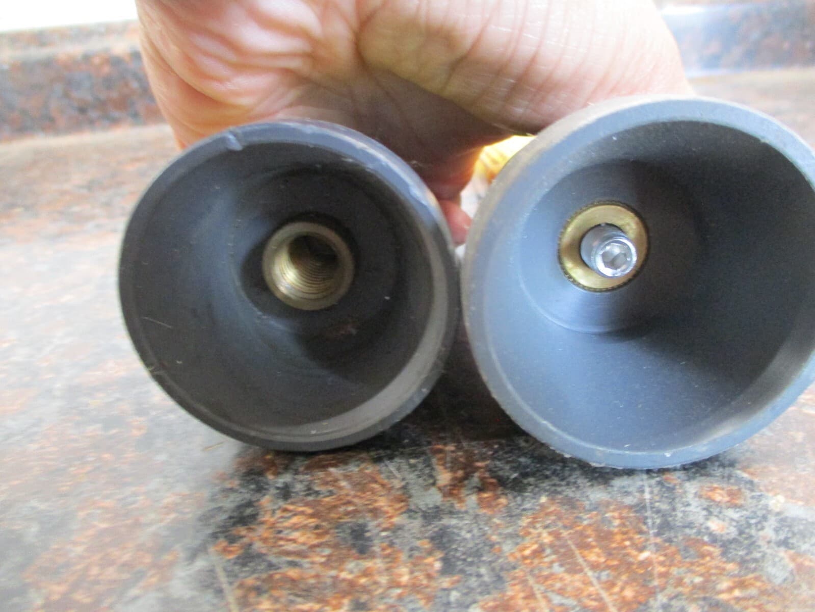 LOT OF 2 USED HD Electric IEP-UDC IEP-UD Insulated Underground Bushing Probe 6