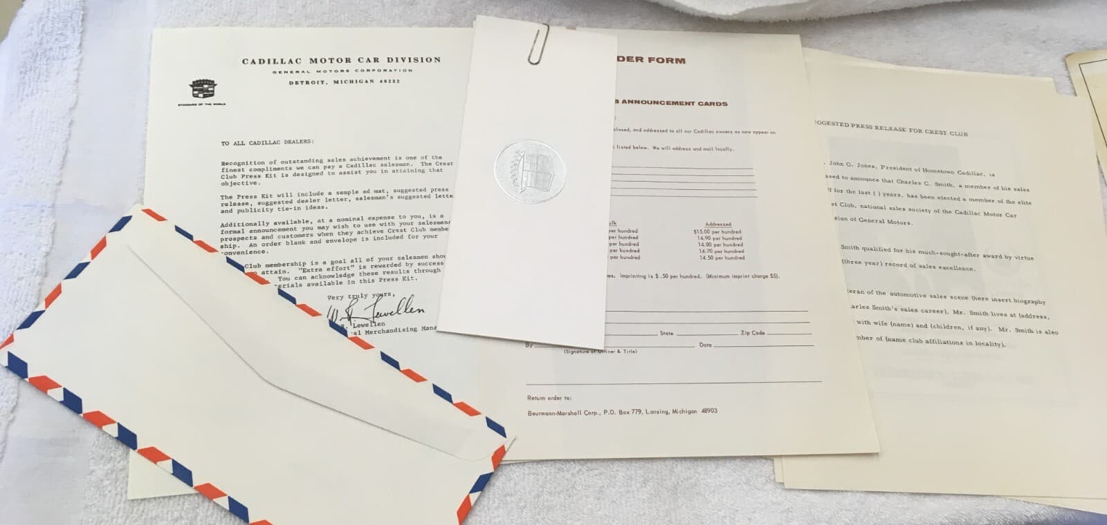 1970 Cadillac Crest Club Press Kit Dealership Fleetwood Eldorado Seville Brougha 3