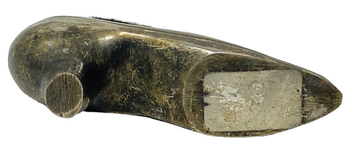 3-1/2” ANTIQUE METAL SHOE PIN CUSHION, TARNISH, AS IS 5