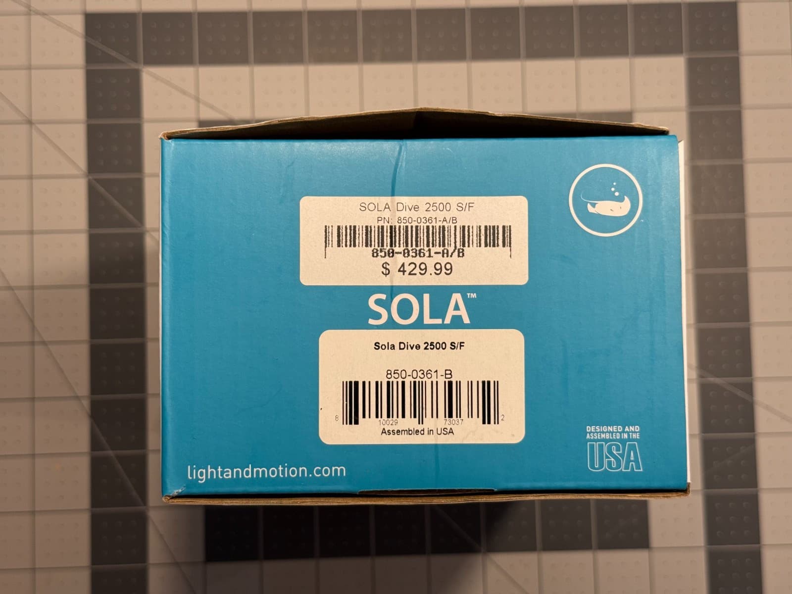 Light and Motion Sola Dive 2500 5