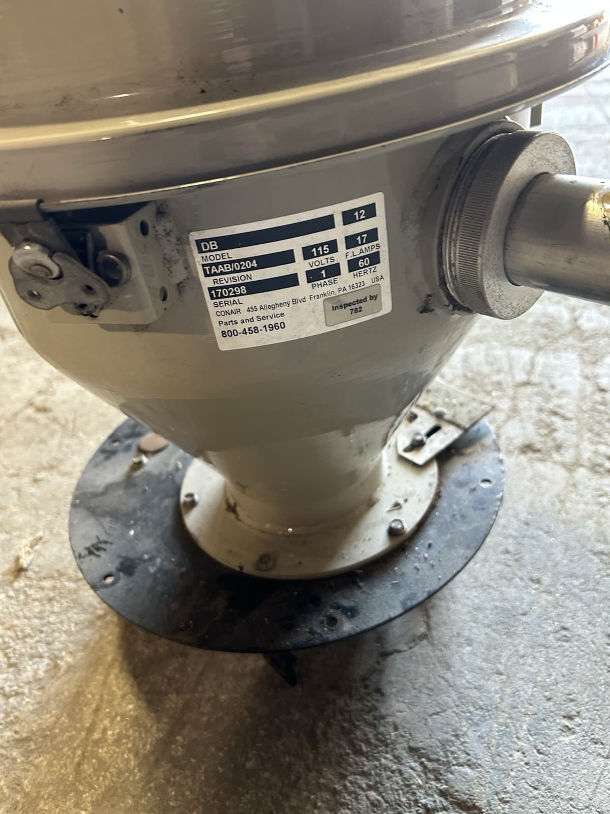 Plastics material loader injection molding equipment Conair  DB-Dust Beater  2