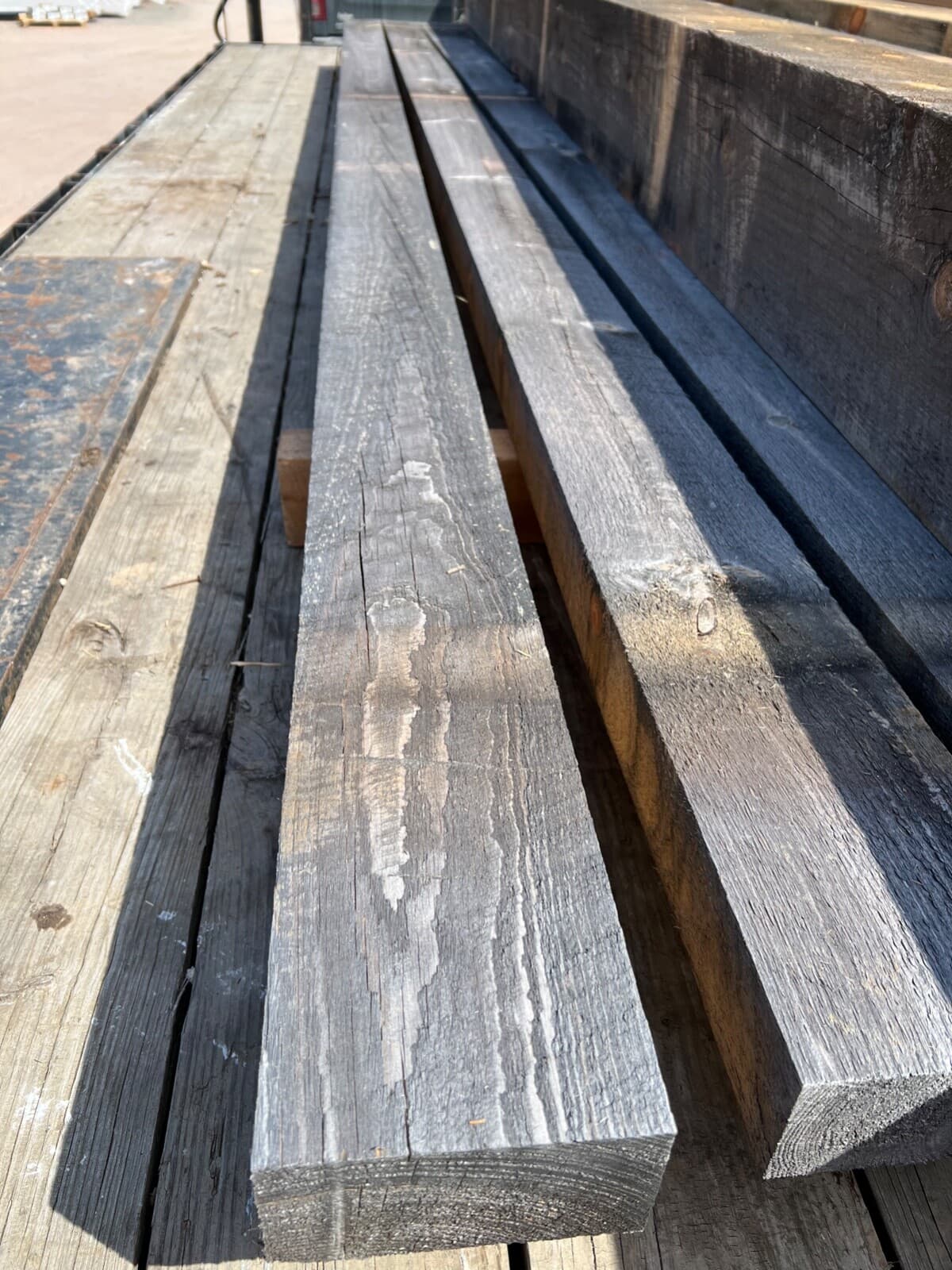 Circle sawn timbers and beams 5