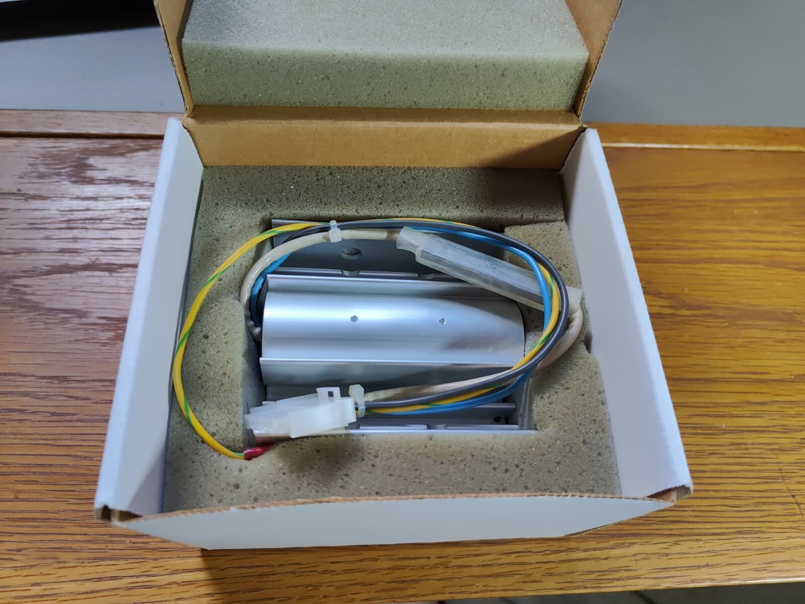 USED Beckman 168 Detector Deuterium Lamp Part No. 538711