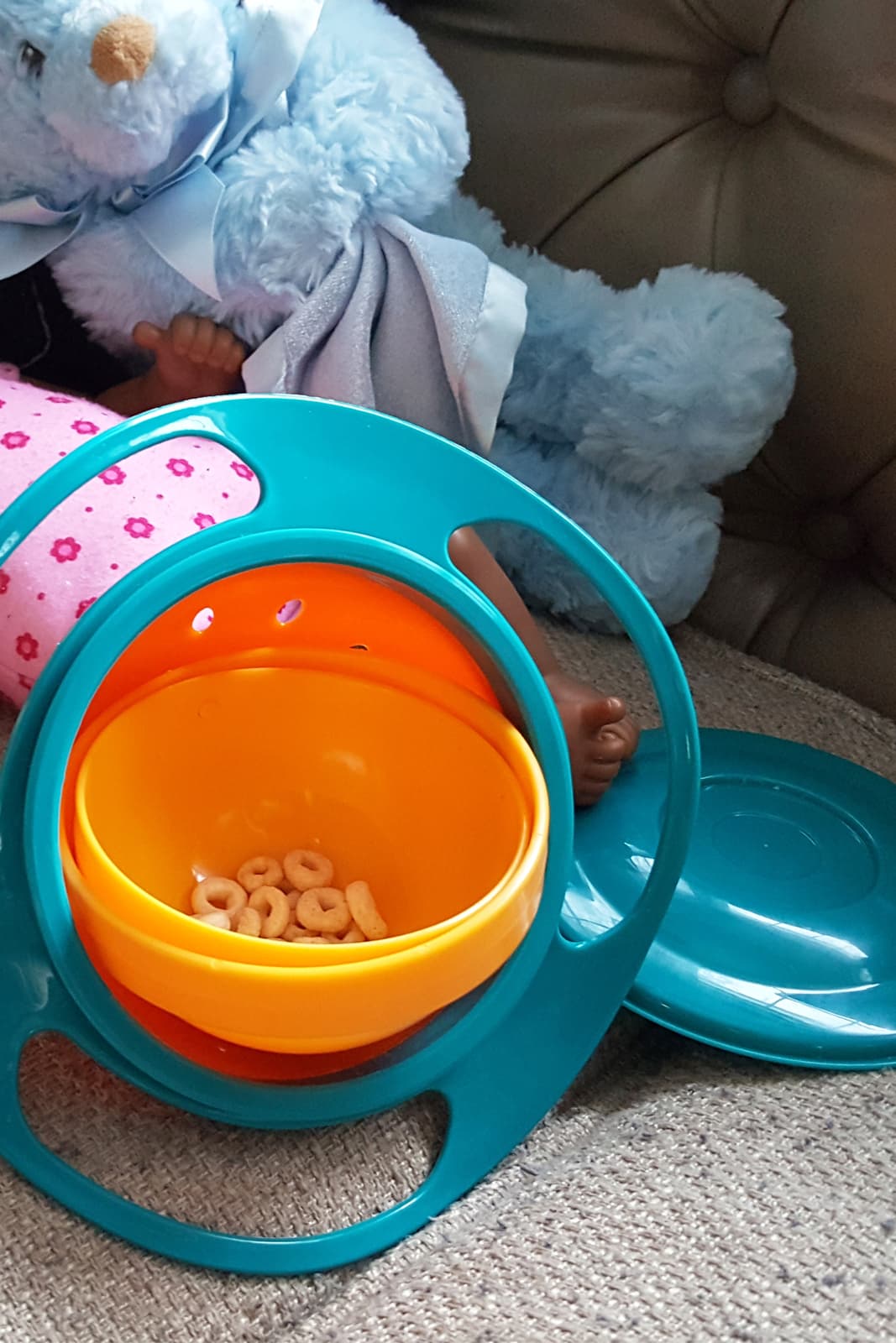 Spill-Resistant Food Bowl For Babies and Toddlers - BLUE/ORANGE Gyro Snack Bowl 3