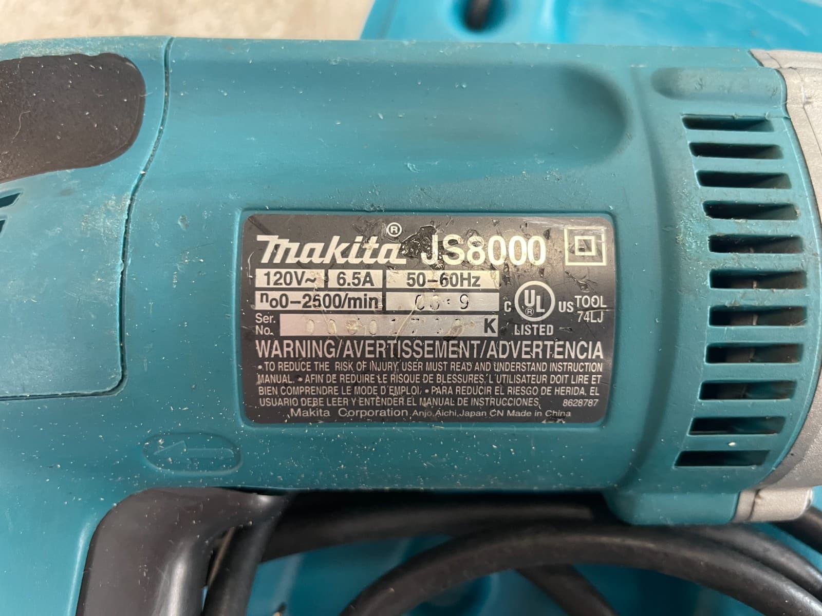 Makita JS8000 1/2-Inch 6.5 Amp Corded Variable Speed Fiber Cement Shear Kit 2