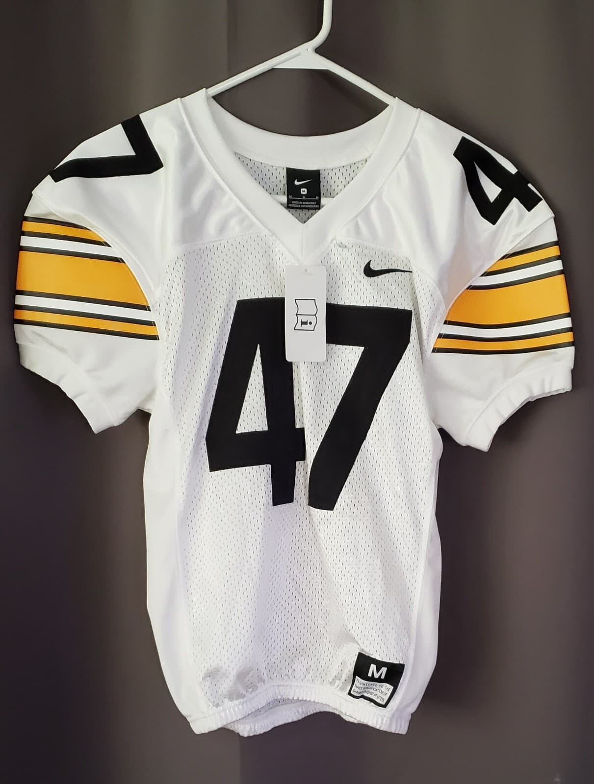 Nike Football Team Jersey White Yellow Gold Black #47 Boys M NEW NWT